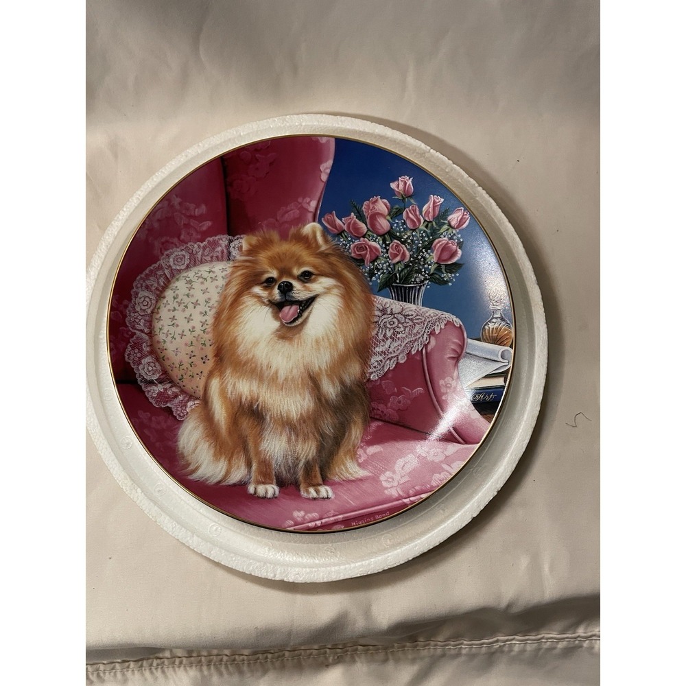 Danbury Mint PRETTY IN PINK B. Higgins Bond Pomeranian Dog Chair Sitting Plate
